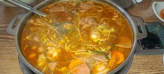 뼈마시감자탕부대찌개 영천점 사진 2