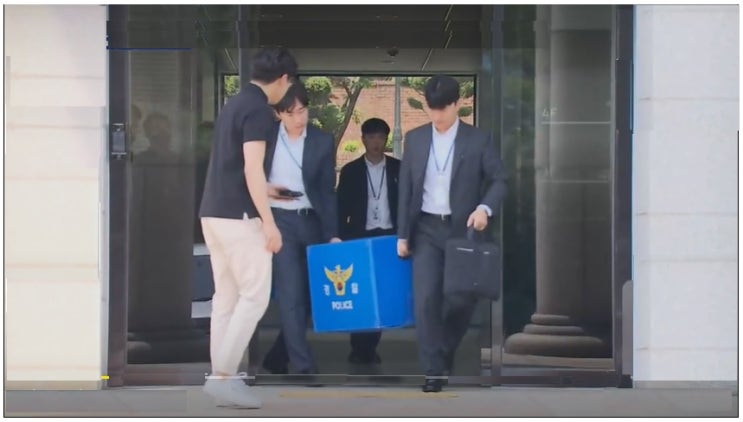 [현장]<b>신입생</b> 허위<b>충원율</b>... 압수수색…대학, "<b>조작</b>의혹 부인"