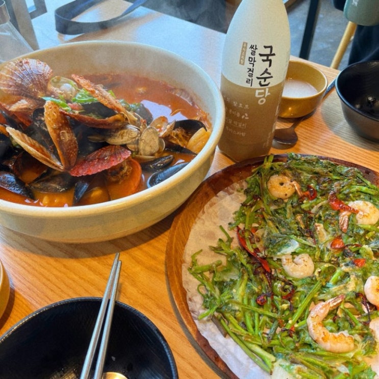 송정 바다 블루라인파크 열차가 보이는 해물 가득 칼국수 맛집 "송정물총칼국수"