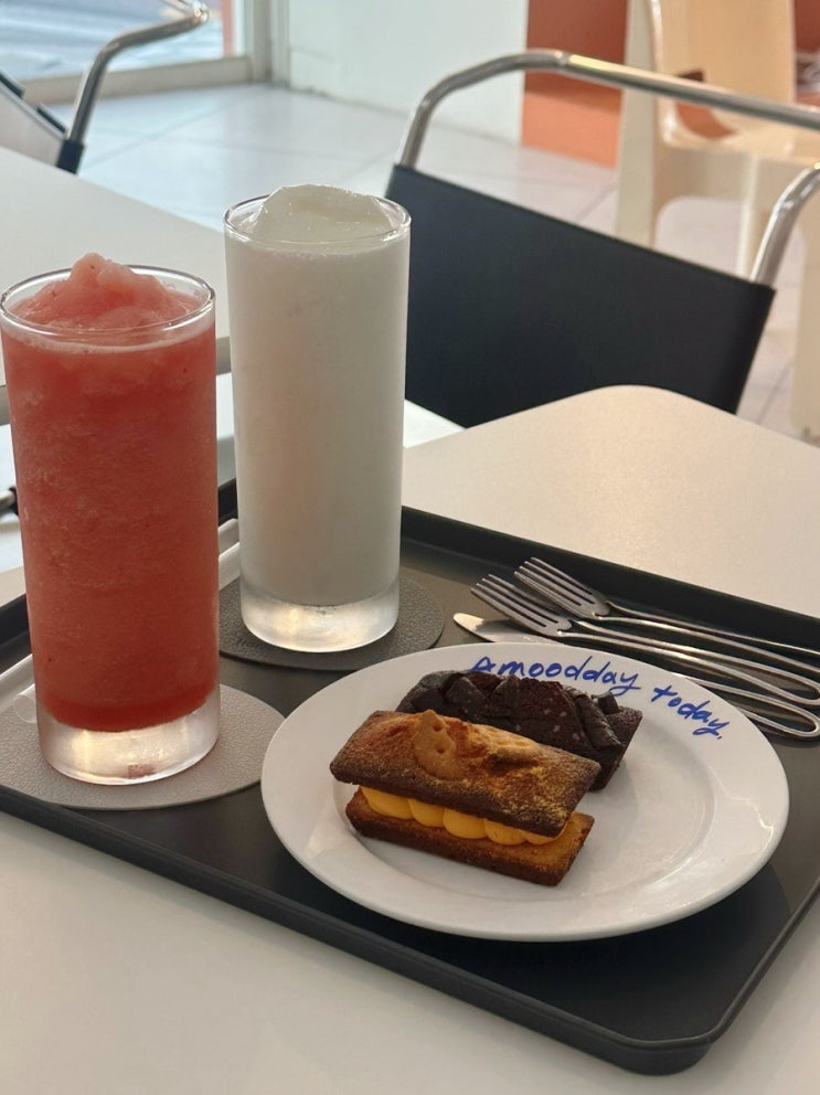  [신논현/카페]쿠운-Kuun 휘낭시에 맛집 땡모반 강남 신논현역 카페