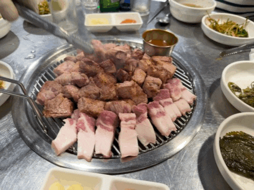  두툼한 돼지 고기가 정말 맛있는 일도동 인제 도민맛집 고깃집 : 돈본가