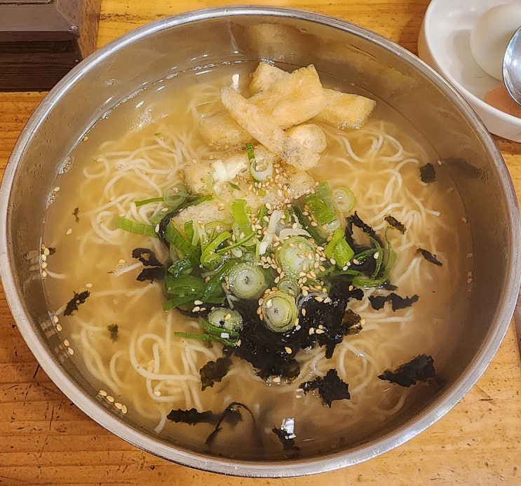  완판생국수 - 동대문종합시장 맞은 편에 위치한 가성비 지리는 국수집!
