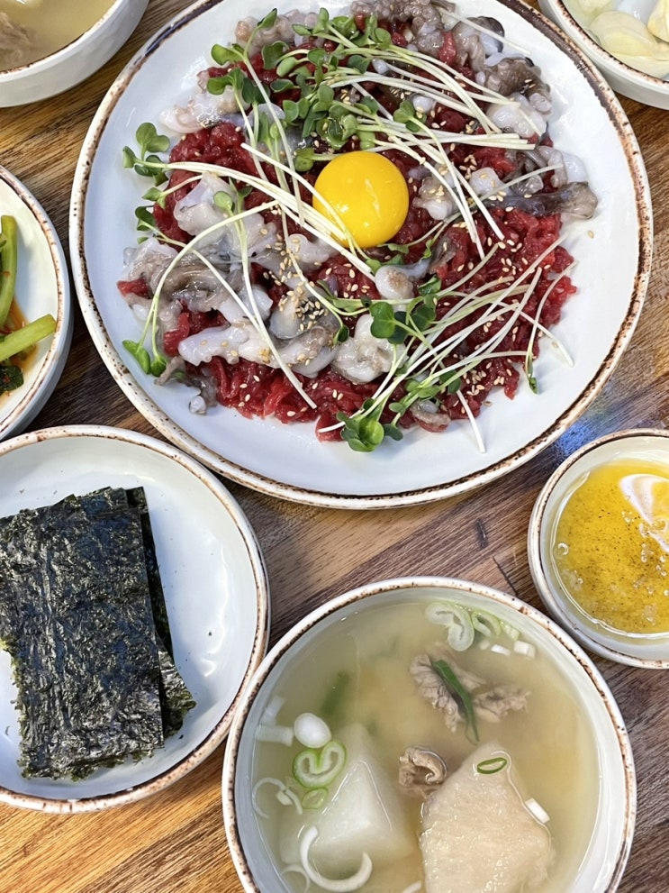  광장시장 육회 맛집 육회탕탕이 원조 형제육회 본점