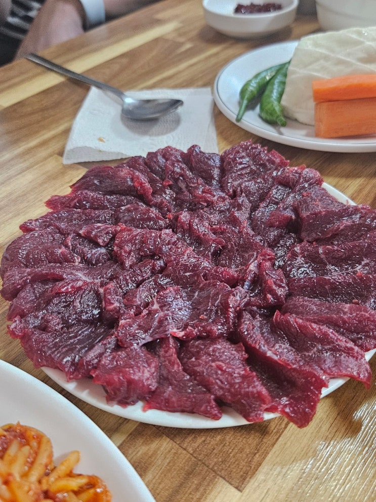  [국내여행/대구] 왕거미식당&블루샥: (내돈내산) 금요일 3시30분 30분 웨이팅 후 입장한 뭉티기&오드래기 맛집 (대구정문유료주차장,영업 시간)