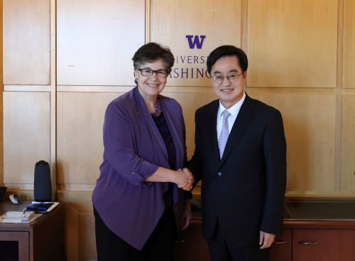 <b>워싱턴대</b>학 찾은 <b>김동연</b>, “올해도 경기청년 온다, 관심가져... 
