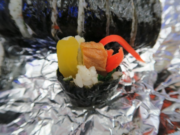  10년 만의... 따뜻한 시장 김밥.