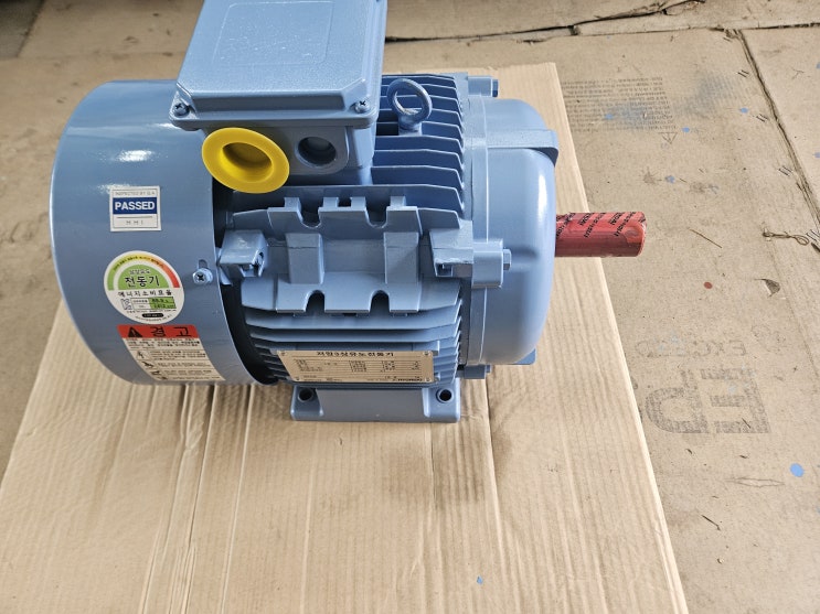  4P03 5.5KW(7.5HP) 4P 440V 60Hz B3