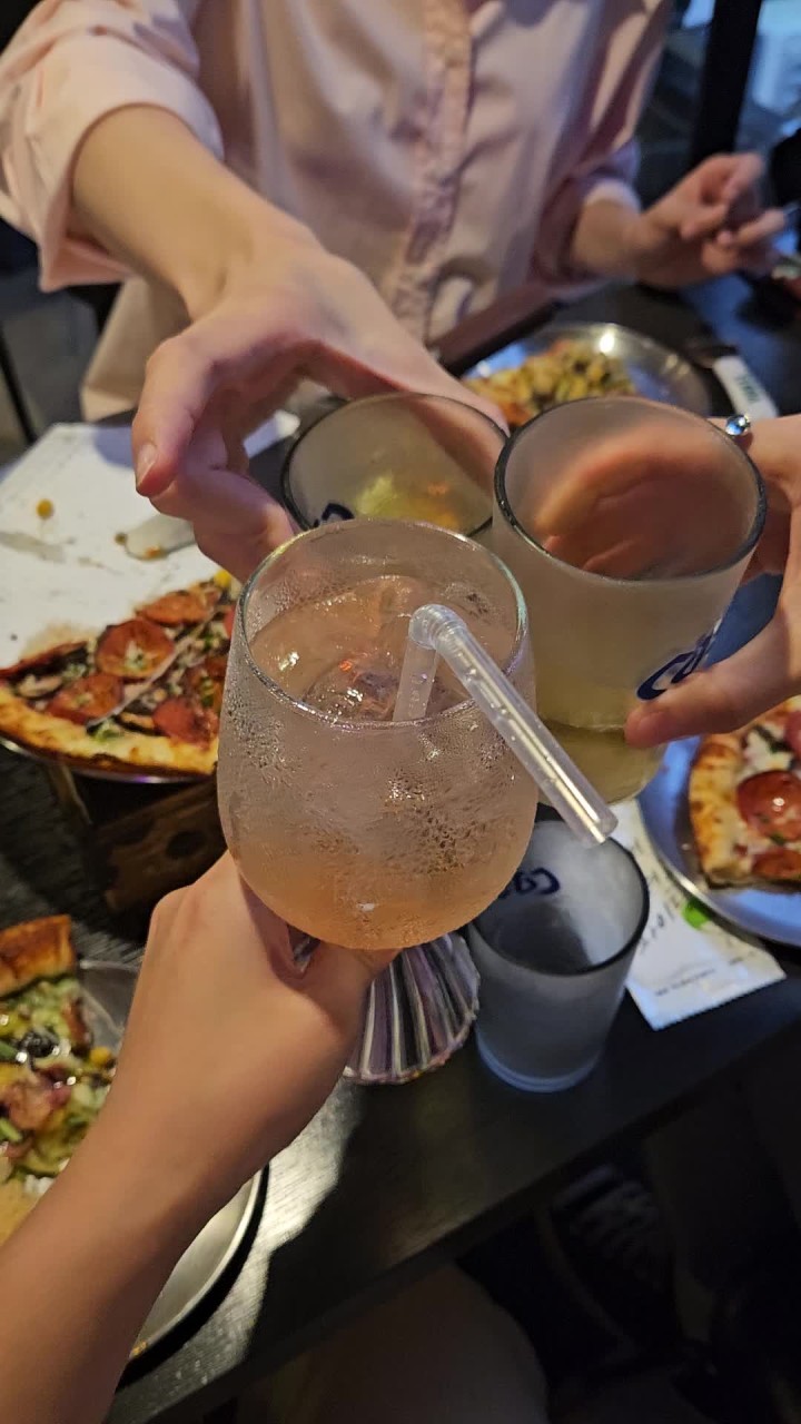  술과 피자를 함께 즐기는 교대역맛집 교대역 피자에 미치다