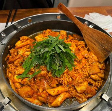  동탄 이정닭갈비 양념과 라면사리가일품인 동탄 호수 맛집
