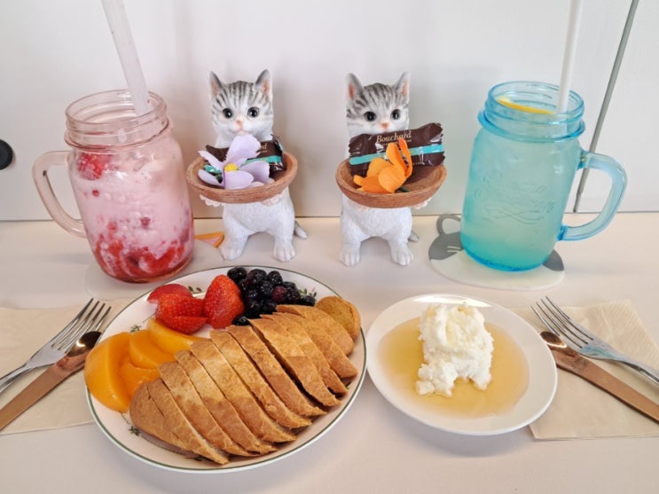 해방촌카페_ 달 카페 카이막 맛집 해방촌카페_ 달 카페 카이막 맛집