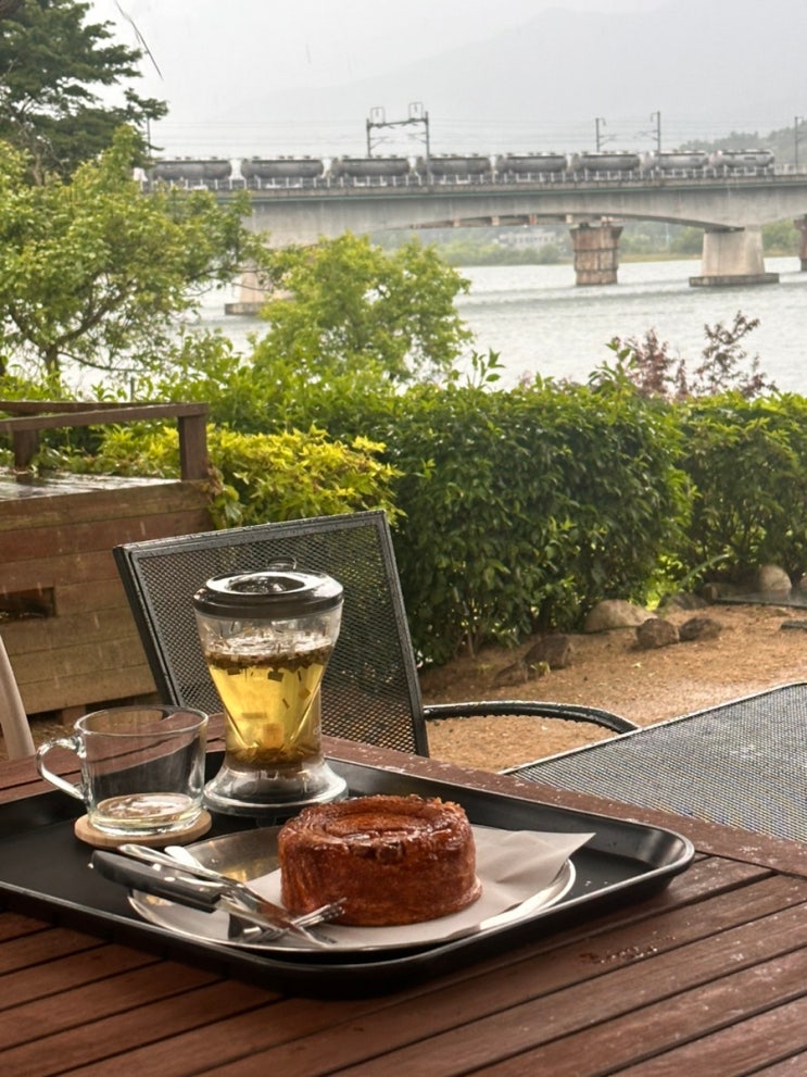  양평 가볼만한 곳 수수카페 | 물멍하기 좋은 리버뷰 두물머리카페