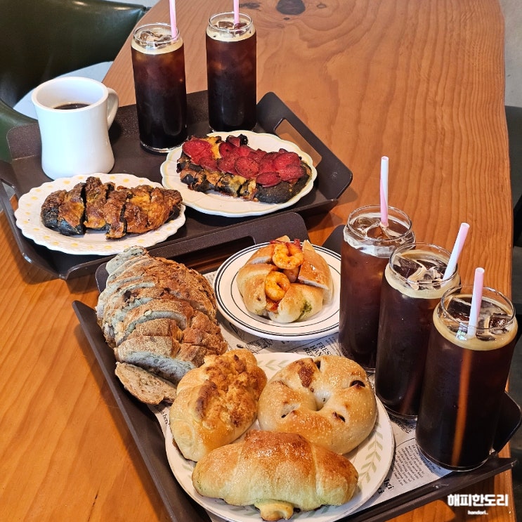  안산 베이커리 카페 오브뵈르 3대가 맛있게 먹은 천연발효빵 (메뉴/빵종류)