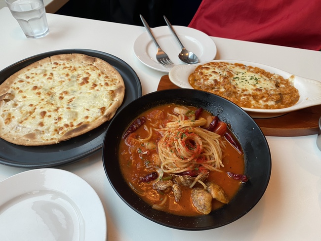 롤링파스타 구로디지털역점 가격에 웃고 맛에 웃는 맛집