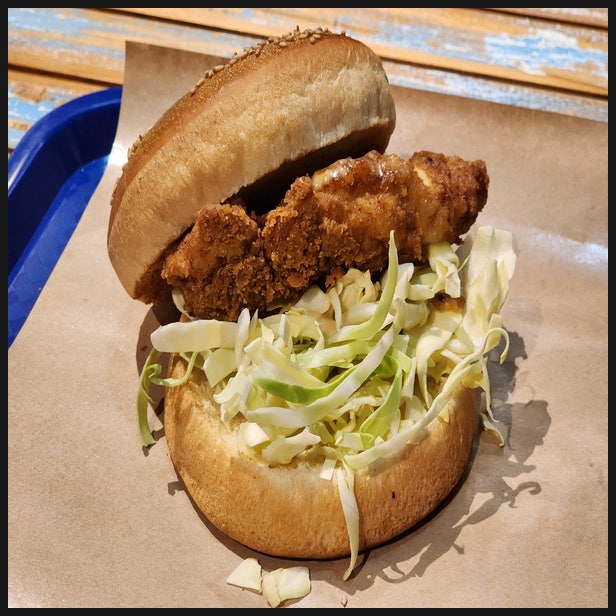  아키하바라 버거 맛집 하이카라 프라이드 치킨