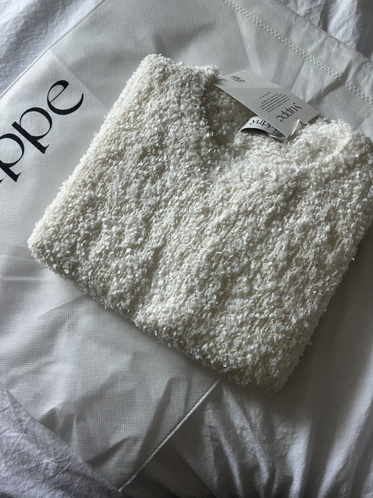  YUPPE 엽페 반팔 니트 후기, 코디 추천(NAVI COLOR KNIT_IVORY)