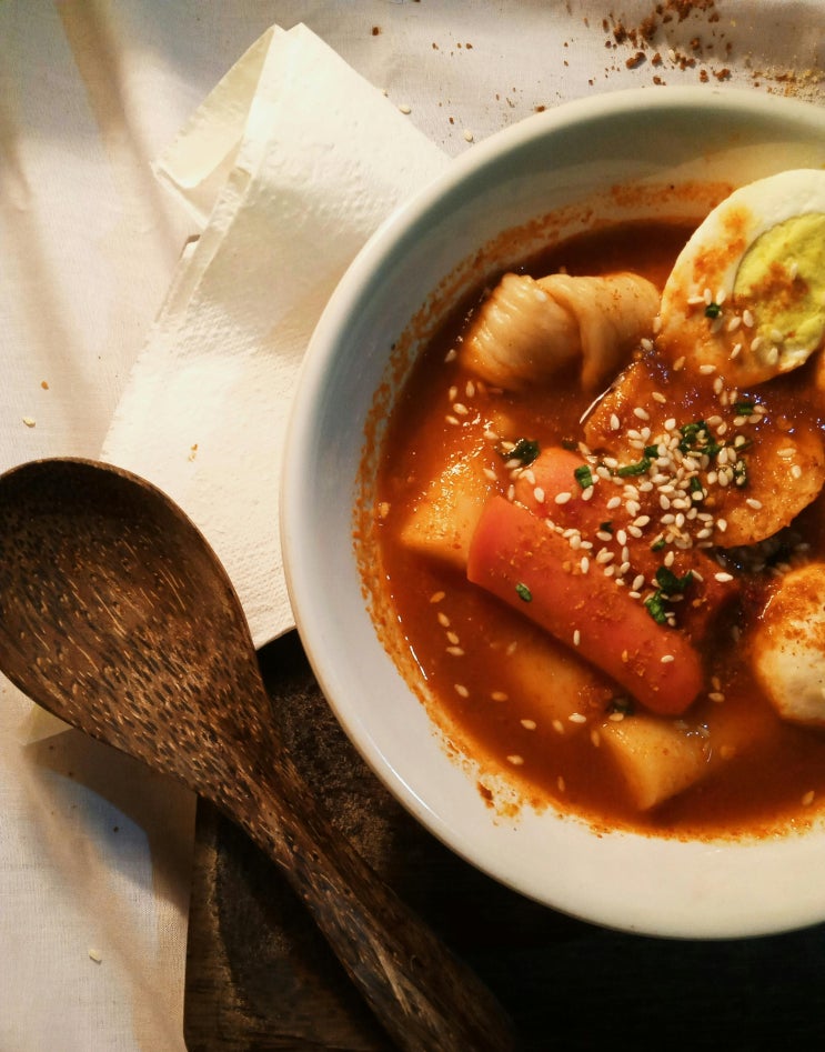  [트레이더스 떡볶이&오징어튀김] 치킨과 오징어 튀김이 같이?!, 떡볶이 국물에 찍어 먹으니 예술인 징징이 튀김 :D