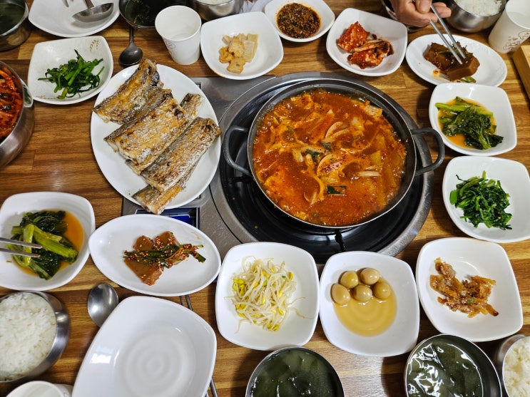  여수 여행 찐맛집 웅천부일식당 내돈내산 솔직 후기(feat.서대회무침, 갈치조림)
