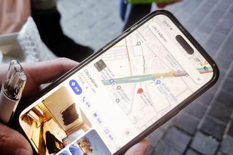 LG v40 ThinQ 6년 전 모델 같지 않은 디스플레이 스펙