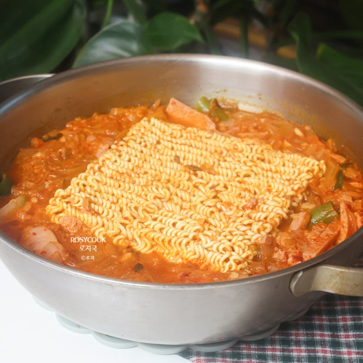  백종원 부대찌개 황금레시피 부대찌개 양념장 소세지 김치 부대찌개햄 재료 만드는법 만들기
