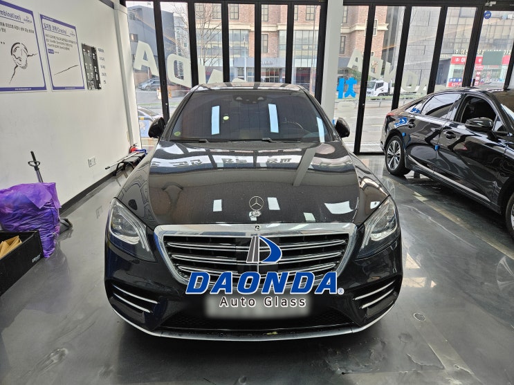 안양차유리복원 벤츠 S350D 별 모양 깨짐도 수리 가능!