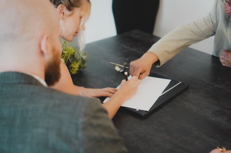 IFRS17 도입 2년, 보험사 수천억 법인세 증가 위기 IFRS17 도입 2년, 보험사 수천억 법인세 증가 위기