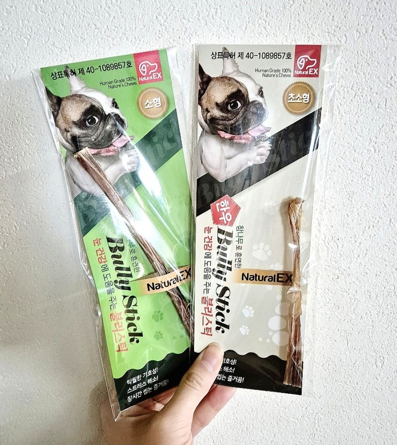 오래먹는 강아지 간식 참나무로 훈연한 강아지 한우 불리스틱
