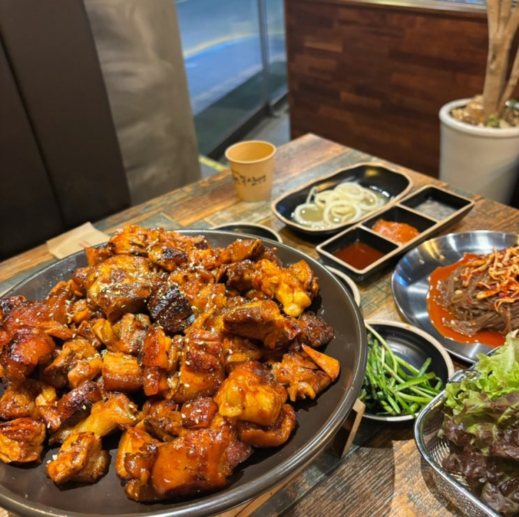  [수원 맛집] 화덕에 구운 매콤한 불족발  : 족발신선생 수원파장점