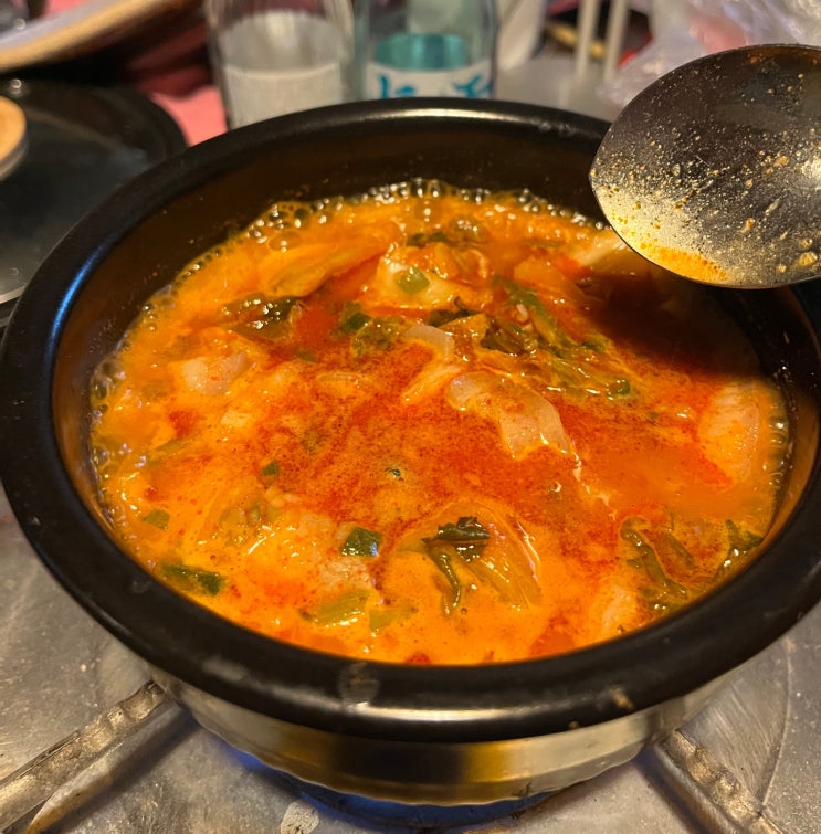 집에서 먹는 돼지국밥 해장국! 우리집이 국밥맛집, 막내연호 맵돼지국밥 (돼지국밥밀키트)