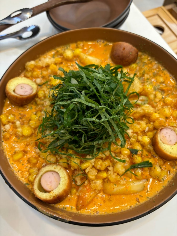  [가산] 콘치즈 말고 옥수수팝! 새로운 옥수수 토핑과 만난 로제떡볶이 ,고소미부엌 가산점