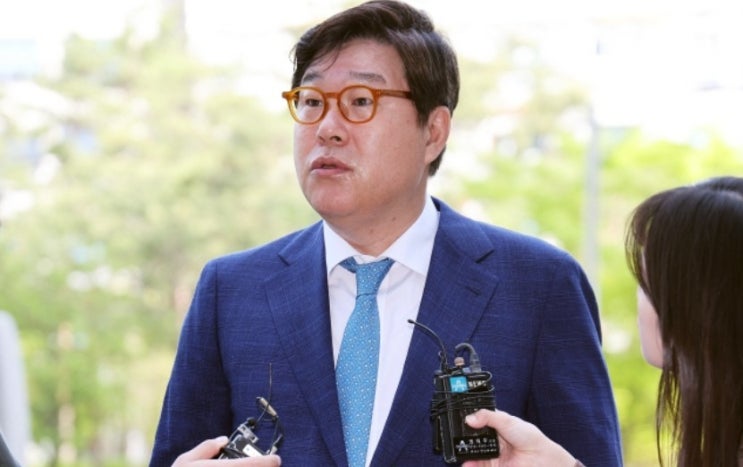 검찰, <b>김성태</b> 전 쌍방울 회장에게 <b>징역</b> 3년 6월 <b>구형</b>.  이... 
