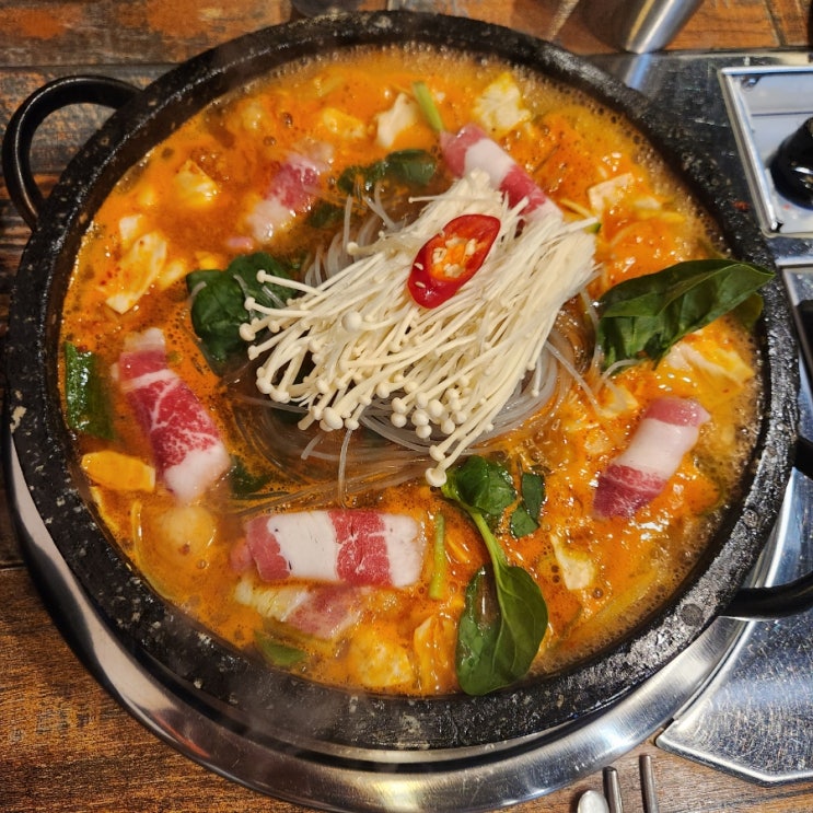  마산경남대맛집  마산곱창전골이 최고인 <영주곱창전골>마산댓거리본점