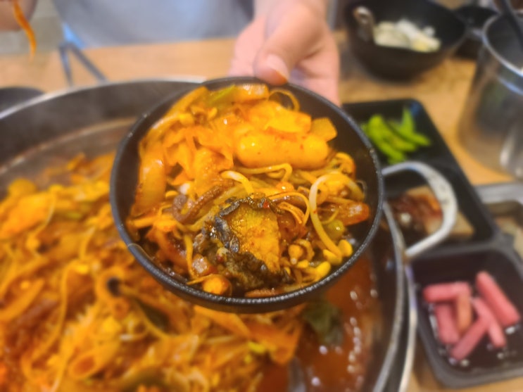 가평 쁘띠프랑스 근처 맛집 연애인도 극찬한 해물낙지전복철판 요리 해낙전