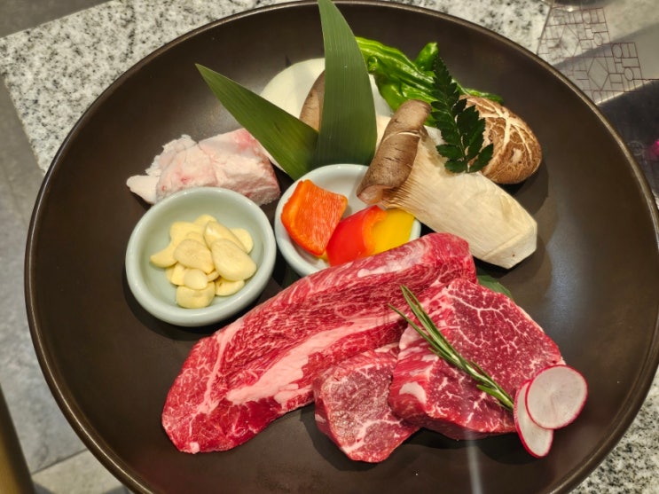 영종도 인스파이어 맛집 소고기 한와담/ 오로라 고래 시간 영종도 인스파이어 맛집 소고기 한와담/ 오로라 고래 시간