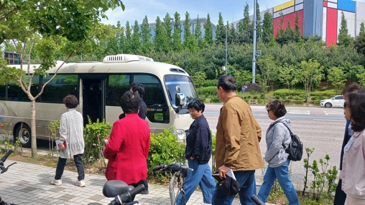  용인 반도체 국가산단에 AI 투자 집중과 이주자 택지 및 소부장 기업