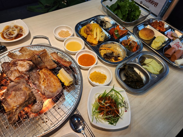  전주 우아동 맛집 [명륜진사갈비 전주아중점] 신메뉴 후려페퍼 스테이크 후기! 7가지 고기가 맛있는 숯불 고기집, 고기뷔페 추천~