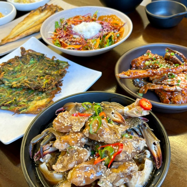  종로 평해옥 l 익선동 맛집에서 푸짐하게 즐기는 양념게장과 간장게장