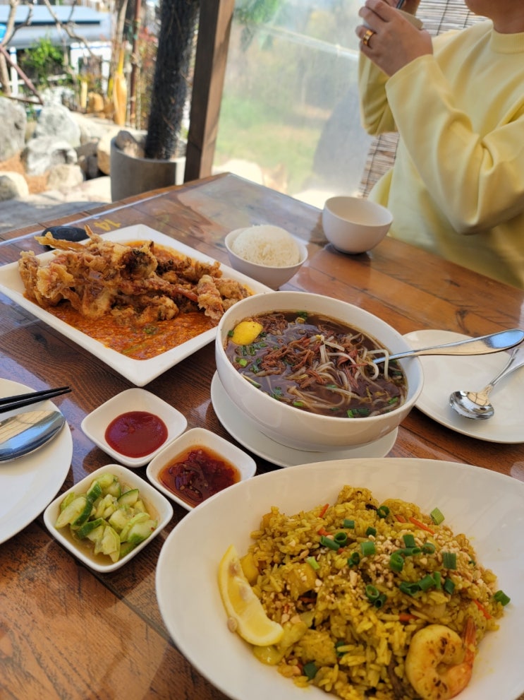  부산 송정 어밤부 오션뷰 태국음식점 맛집 뿌팟퐁커리 꼭 먹기