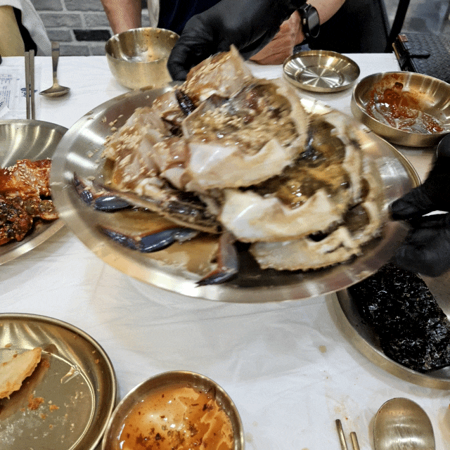  부산 광안리 무한리필로 즐기는 간장게장맛집 명현만간장게장