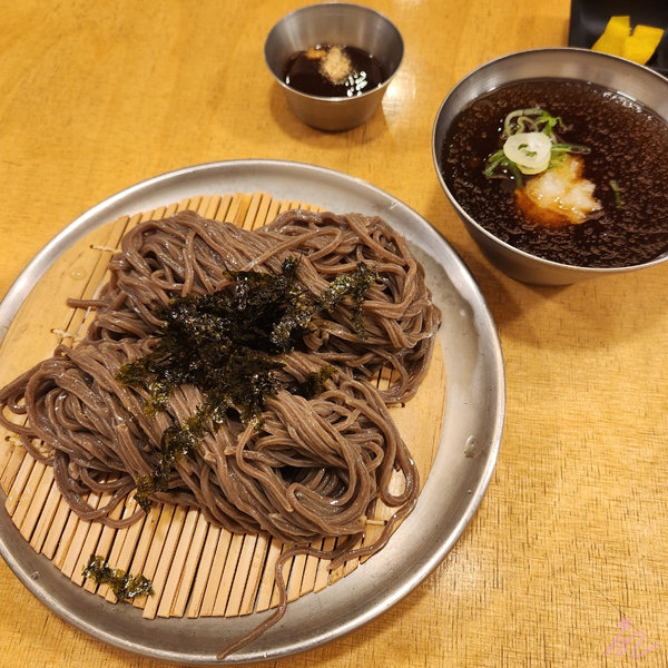  내돈내산 [혜화 맛집] 소바의 온도 - 대학로 냉소바와 돈까스 맛집