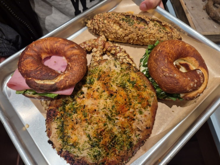  스위트파크카페 추천 프레첼, 베이글 맛집 브라우터 강남 신세계백화점
