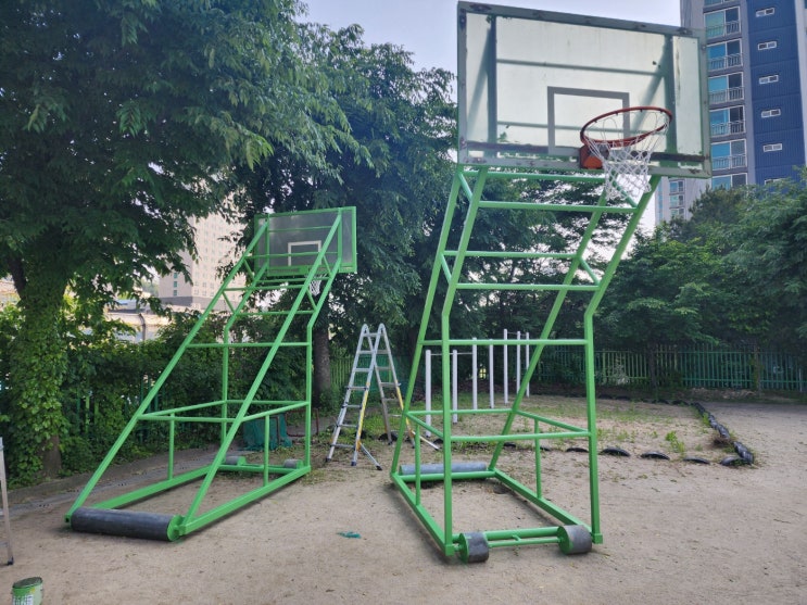  [날개스포츠] 남양주도농중학교 농구대 도색, 농구림망 교체 작업
