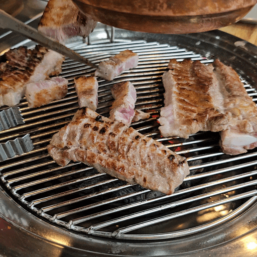  역시 고기는 광명 호천생갈비가 맛있어요.