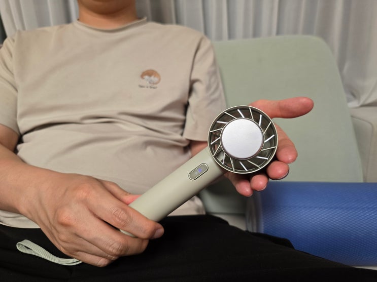  슈틸루스터, 여름의 필수품! 에어컨선풍기, 휴대용선풍기, 손풍기로 시원함을 느껴보세요