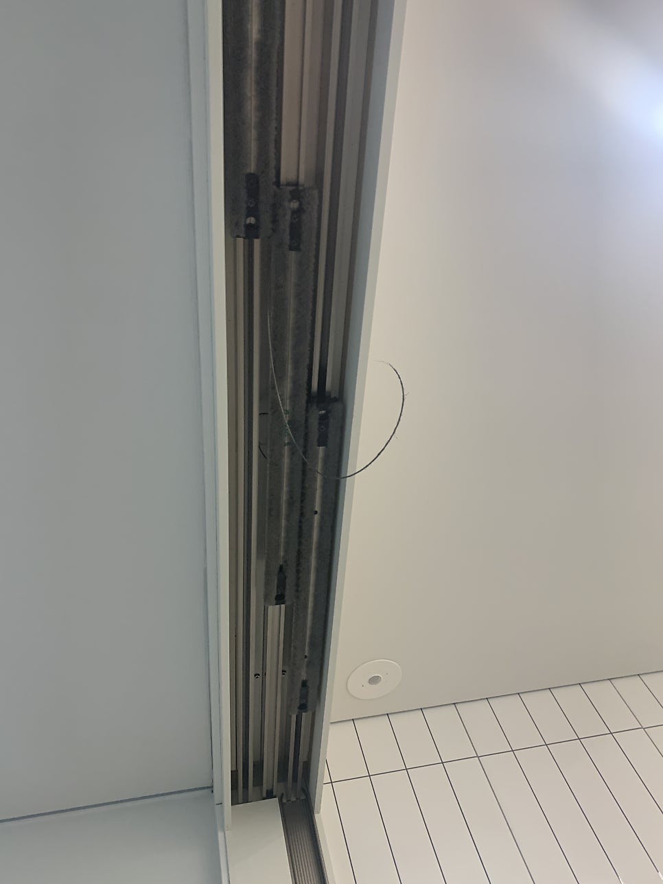 따로노는중문 와이어교체 문제해결