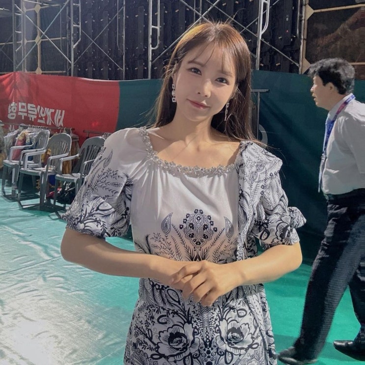한봄, "母와 각종 가요제 출연...5년 무명 생활 후 행사 섭외 요청 쇄도" 한봄, "母와 각종 가요제 출연...5년 무명 생활 후 행사 섭외 요청 쇄도"