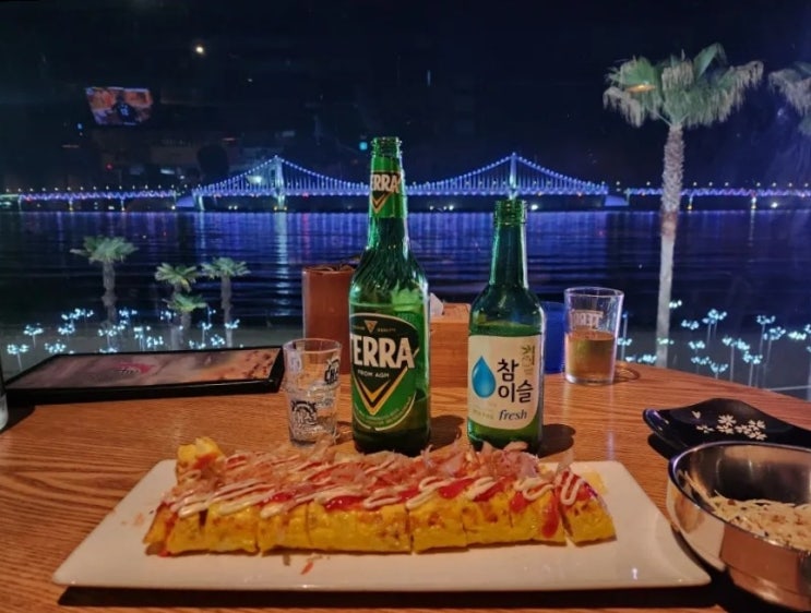 부산 맛집 여행 2일차 코스 (송정 해수욕장 > 대변항 > 광안리) 부산 맛집 여행 2일차 코스 (송정 해수욕장 > 대변항 > 광안리)