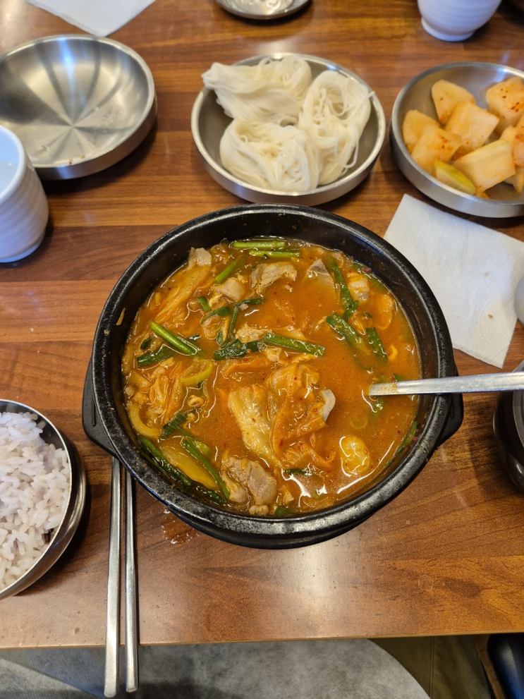  [송파구 잠실동]잠실백암순대(김치순대국, 돼지와 김치의 만남은 옳다)