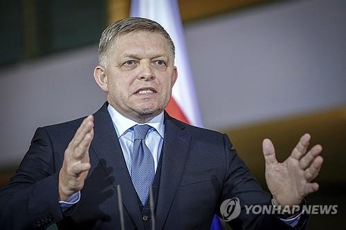 <b>슬로바키아</b> <b>총리</b>에 암살 기도…여러발 <b>피격</b> 중상(수술했으나... 