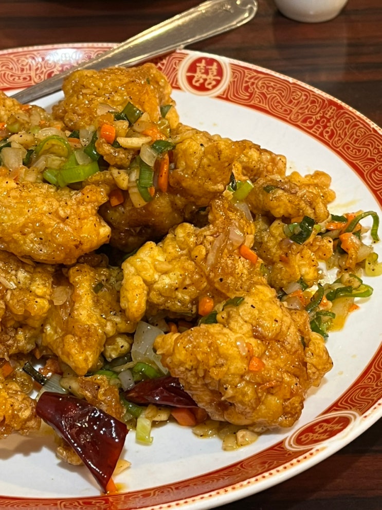  연희동 이품 먹을텐데 나온 20년 넘은 찐맛집