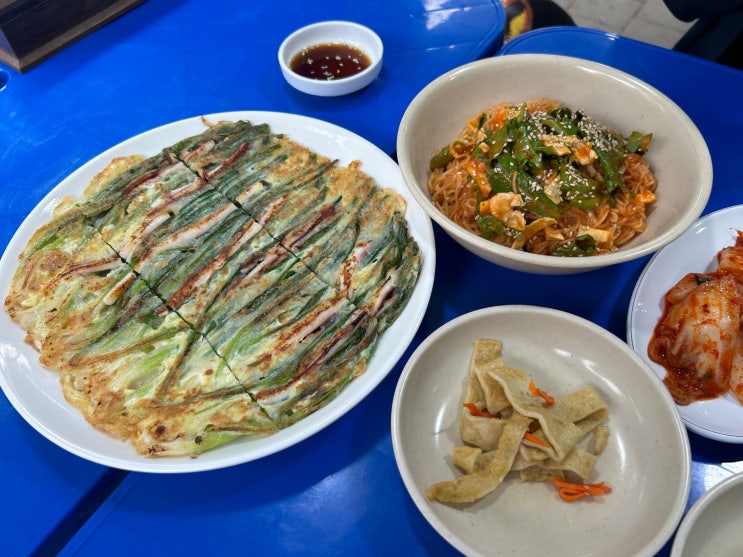  전주동물원 앞 포차거리 8번 재영이네(파전, 비빔국수)